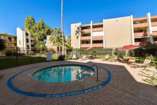 Old Town Condo with 2 King Size Suites - 2