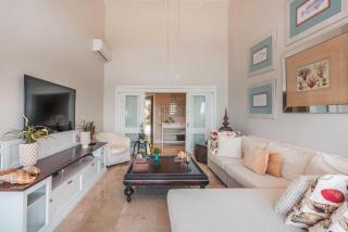 Magnificent villa with ocean view in Puerto Bahia - Santa Bárbara de Samaná - 7