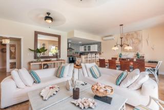 Magnificent villa with ocean view in Puerto Bahia - Santa Bárbara de Samaná - 3