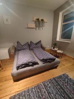 Spacious Room in Tyrolean Flat - 8