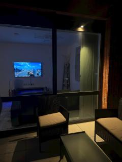 Exclusive 2 Bed Prime Location & Easy Transport - Barking - 2