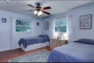 Lakeview vacation Home - 1