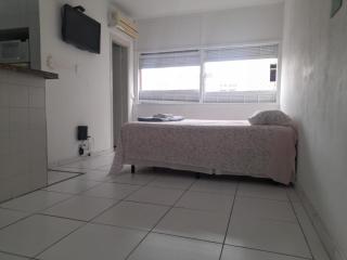 Sala living no coração do Gonzaga - Santos - 2