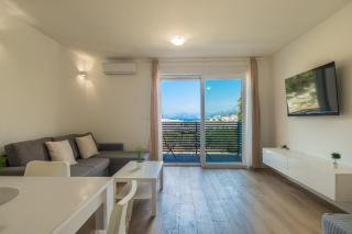 Apartments Mario - Makarska (Macarsca) - 1
