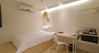 SimpleStay Chatuchak, SureStay Collection by Best Western - Bangkok - 8