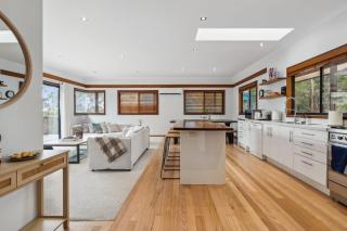 Charming 4 Bed Home in Mount Victoria - Mount Victoria - 2