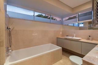Camps Bay Villa Ocean & Mountain Views,Near Beach - Cidade Do Cabo - 2