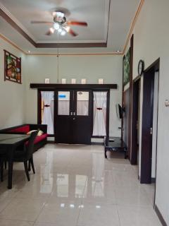 Nyoman bali house villa - 5