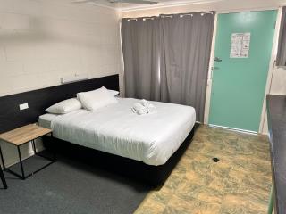 Kalka Palms Hotel Motel - Rockhampton - 2
