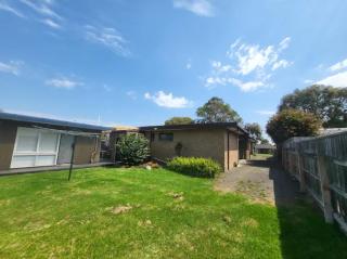 A comfortable and quiet 2bedroom house and a 1bedroom bungalow - Paynesville - 1