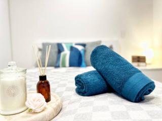 ES2410-2Bed 2Bath Vision Apt with Balcony, Pool & Gym - Melbourne - 3