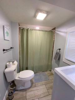 Spacious & Great Location! 4-5 Bedrooms - Indianápolis - 7