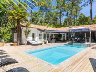 Villa d'architecte avec piscine chauffée et borne de recharge, parfaite pour des vacances en famille - FR-1-791-4 - Soorts-Hossegor - 0