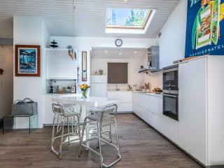 Villa d'architecte avec piscine chauffée et borne de recharge, parfaite pour des vacances en famille - FR-1-791-4 - Soorts-Hossegor - 3