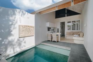 Villa Nakula Suites - Legian - 0