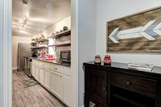 Indie Escape II-Stones throw to Plaza - Oklahoma City - 4