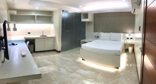 Oyster Plaza Hotel - Manila - 2