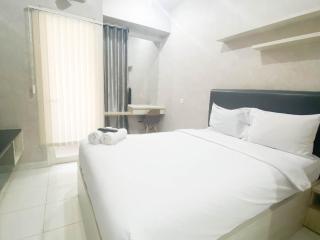 Elegant and Homey Studio at Amartha View Apartment By Travelio - Semarang - 8