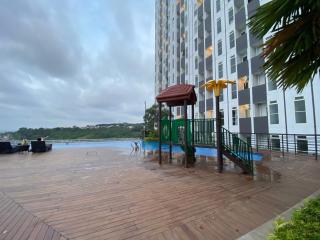 Elegant and Homey Studio at Amartha View Apartment By Travelio - Semarang - 1
