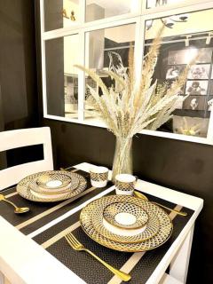 Azure 1BR with Projector - Manila - 8