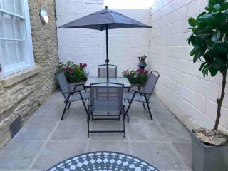 Peaceful apartment with courtyard in town centre - 7