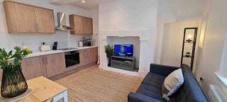 Peaceful apartment with courtyard in town centre - 4