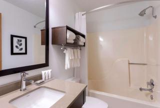 Country Inn & Suites by Radisson, Fargo, ND - Fargo - 3