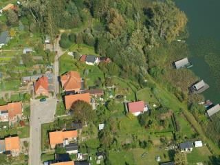 Striking Holiday Home in Sternberg with Jetty - Sternberg - 2