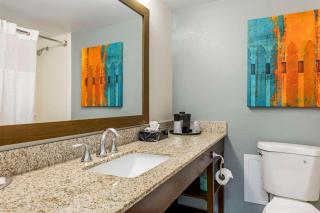 MainStay Suites MSP Airport - Mall of America - Bloomington - 1