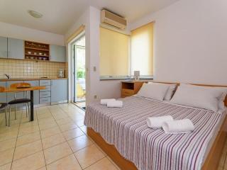 Homely Apartment in Sukošan near Sea - Sukošan - 7