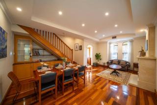 Cozy holiday home 5 mins walk to beach in Glenelg - 3