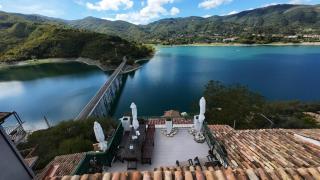 La terrazza sul lago Turano - Castel di Tora - 4