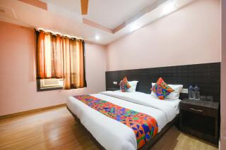 FabHotel Moon Light Near Yashobhoomi Convention Centre - New Delhi - 8