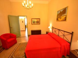 Lovely holiday home in Montefiridolfi with hill view - Montefiridolfi - 2