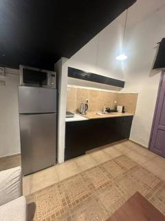 Carmel Market studio - 2