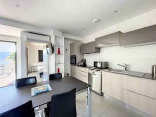 Appartement T2 avec vue panoramique sur la mer et la citadelle - 5