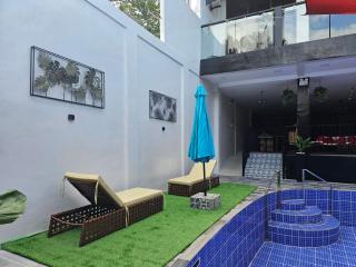 Gailles Luxury Villa Hotspring Resort in Pansol - Calamba - 2