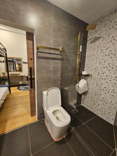 Gailles Luxury Villa Hotspring Resort in Pansol - 6