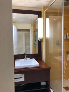 Beau studio lumineux vue mer accès plage et piscine - 3