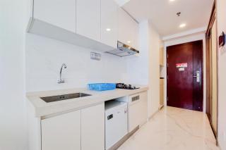 Fancy and Nice Studio at 20th Floor Sky House BSD Apartment By Travelio - 7