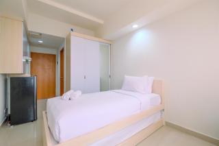 Simply Look Studio at Evenciio Margonda Apartment By Travelio - 4