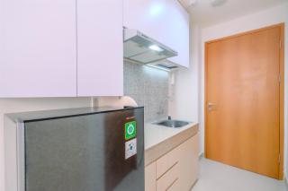 Simply Look Studio at Evenciio Margonda Apartment By Travelio - 7