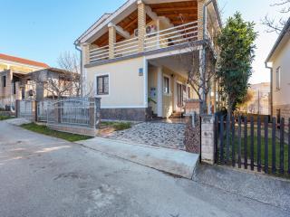 Beautiful Apartment in Jasenice near Sea - Jasenice - 5