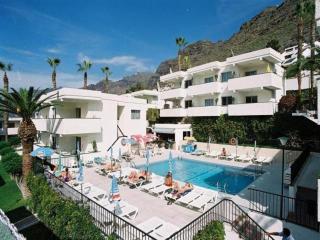 Apartment in Santa Cruz de Tenerife with pool - Acantilado de los Gigantes - 0