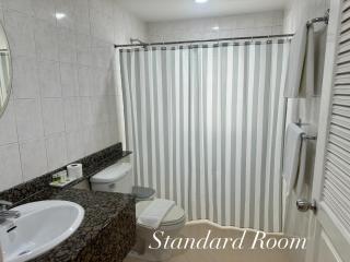 Surin Bay Inn - Surin Beach - 1