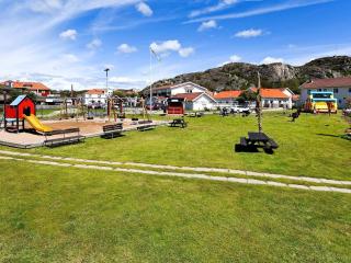 4 person holiday home in ELLÖS - Ellös - 3