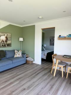 Badger's View Farmstay GREEN HORNET Cabin - Railton - 3
