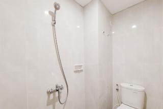 Fully Furnished and Homey Studio Serpong Garden Apartment By Travelio - 7