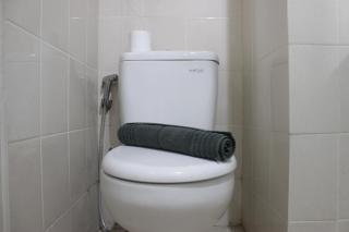 Cozy High Floor 1BR Apartment at Parahyangan Residence By Travelio - 5