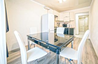 Apartments Prospekt Svobody 6/8 - Lviv - 4